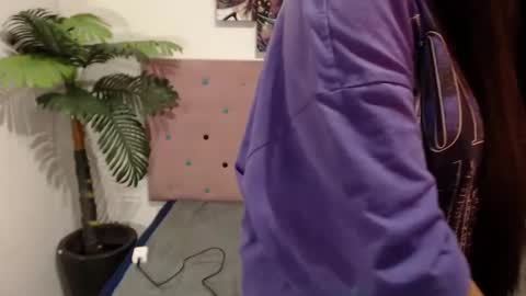 Isa online show from 03/04/25, 09:51