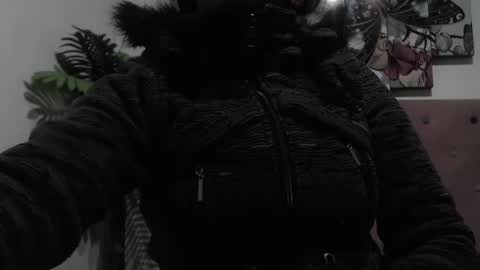 Isa online show from 03/05/25, 07:49