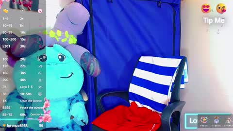 Snapshot of karoll_scoott chatting on 01/16/25, 01:06 karol online show from 01/16/25, 01:06