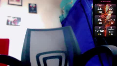 Snapshot of karoll_scoott chatting on 02/20/25, 07:52 karol online show from 02/20/25, 07:52