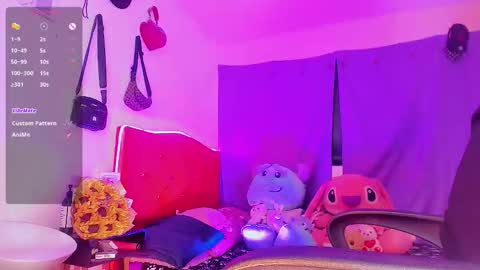 Snapshot of karoll_scoott chatting on 12/23/25, 10:02 karol online show from 12/23/25, 10:02