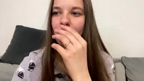 Lia online show from 04/30/26, 04:02