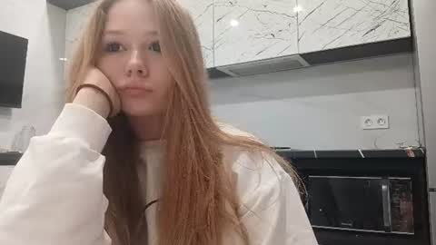 Snapshot of karrichaconas chatting on 06/12/26, 04:28 Karina online show from 06/12/26, 04:28