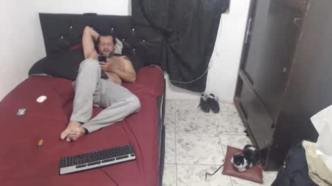 Snapshot of karu_hard chatting on 01/18/26, 12:47 Karu online show from 01/18/26, 12:47