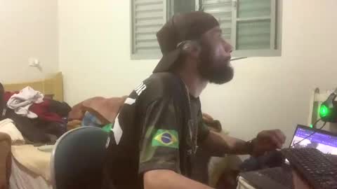 Snapshot of kasadocarente chatting on 11/01/25, 07:43 kasadocarente online show from 11/01/25, 07:43