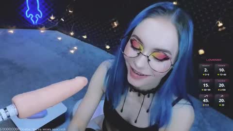 Snapshot of kasatka969 chatting on 12/02/25, 04:35 ALYSSA online show from 12/02/25, 04:35