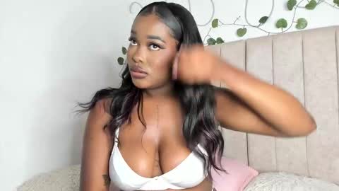 Snapshot of kaseydelvey chatting on 02/24/26, 09:57 online show from 02/24/26, 09:57