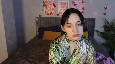 Snapshot of kaseykittenn chatting on 05/03/26, 01:44 Kasey online show from 05/03/26, 01:44