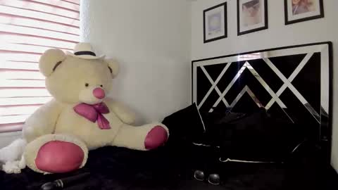 Snapshot of kasielopez chatting on 09/26/25, 07:18 Kasie lopez online show from 09/26/25, 07:18