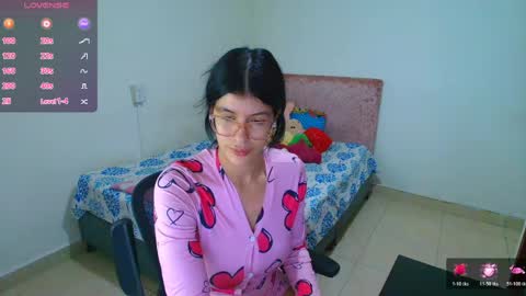 Snapshot of kassandra_0304 chatting on 04/26/26, 01:47 Kassandra online show from 04/26/26, 01:47