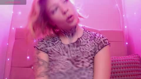 Snapshot of kat_cirice18 chatting on 03/05/25, 05:18 kat_cirice18 online show from 03/05/25, 05:18