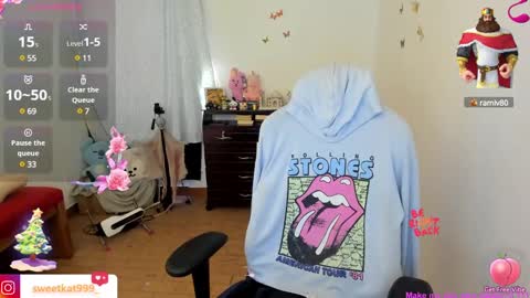 Snapshot of kat_ly_chan chatting on 12/01/24, 07:36 Kat       online show from 12/01/24, 07:36