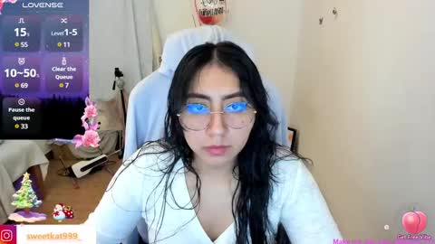 Snapshot of kat_ly_chan chatting on 12/17/24, 03:39 Kat       online show from 12/17/24, 03:39