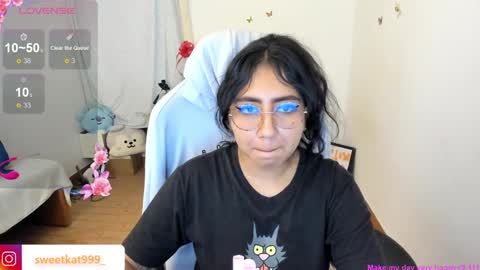 Snapshot of kat_ly_chan chatting on 02/15/25, 07:17 Kat       online show from 02/15/25, 07:17