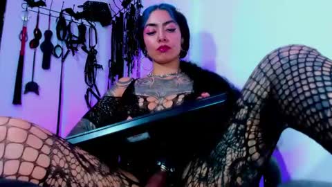 Snapshot of kat_miss chatting on 06/11/26, 02:53 Kat online show from 06/11/26, 02:53