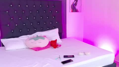 kataaleya__12 online show from 11/13/25, 11:53