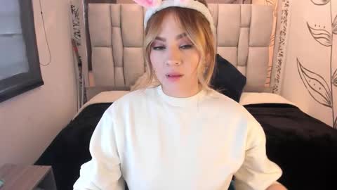 K A T A  H O O T online show from 09/18/25, 08:22