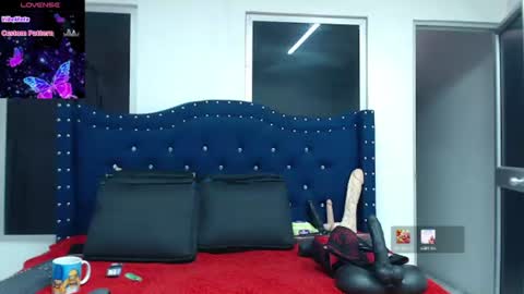 Snapshot of katalella_22 chatting on 06/25/26, 10:14 katalella_22 online show from 06/25/26, 10:14