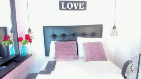 Snapshot of katalella___murillo chatting on 04/16/26, 12:28 katalella online show from 04/16/26, 12:28