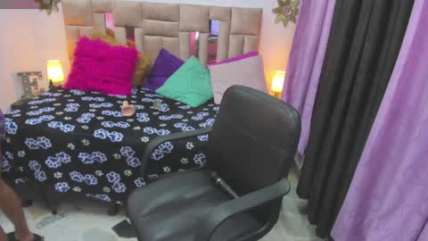 kataleya online show from 12/15/24, 09:24