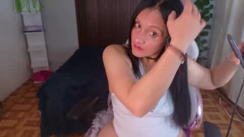 Snapshot of kataleya_29 chatting on 09/19/25, 03:45 kate online show from 09/19/25, 03:45
