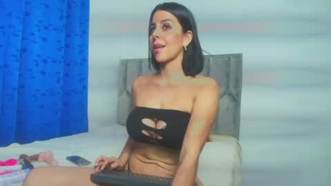 kataleyavillalobos online show from 06/13/26, 03:26