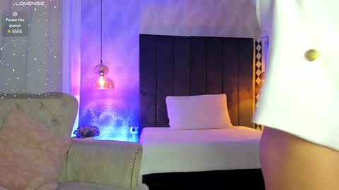 Kat online show from 01/11/25, 11:56