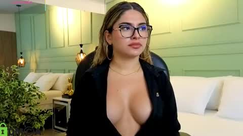 Kat online show from 11/26/25, 11:55