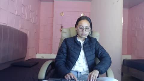 Katalina online show from 03/23/26, 02:32