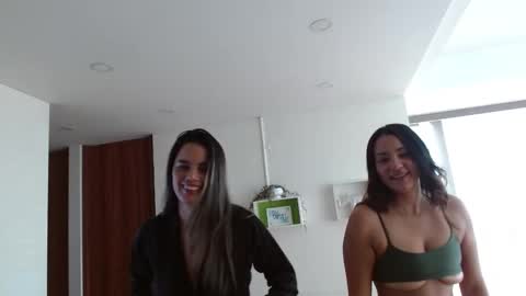 Snapshot of katalina_sexygirl chatting on 11/13/25, 04:28 Katalina online show from 11/13/25, 04:28