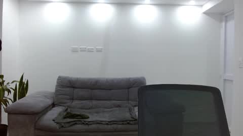 Snapshot of katalina_sexygirl chatting on 01/18/26, 01:42 Katalina online show from 01/18/26, 01:42