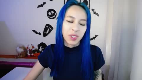 Maca online show from 10/26/25, 02:23