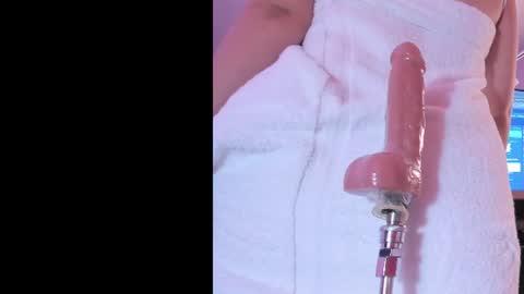 Kate  online show from 06/19/26, 12:37