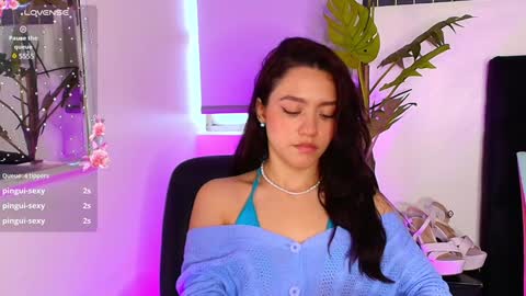 Snapshot of kate_crown chatting on 01/17/25, 02:39 Kate Crown online show from 01/17/25, 02:39