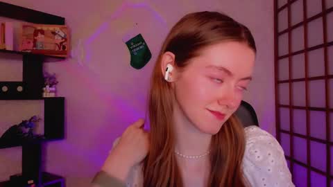 Kate online show from 12/31/24, 01:47