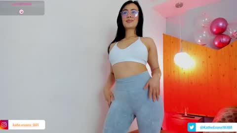 Kate Evans online show from 09/24/25, 10:07