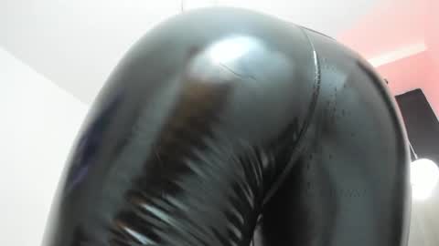 Snapshot of kate_evans1 chatting on 03/26/26, 10:54 Kate Evans online show from 03/26/26, 10:54