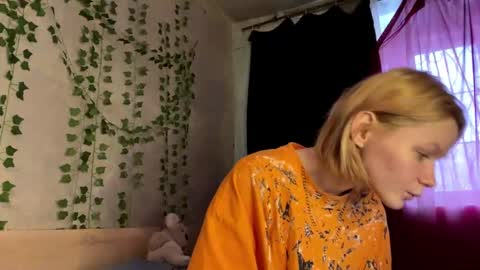 kate_mikki online show from 12/18/25, 03:01