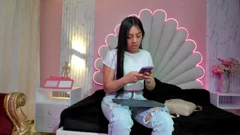 kate online show from 06/17/26, 12:18