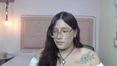 kate online show from 11/19/25, 03:06