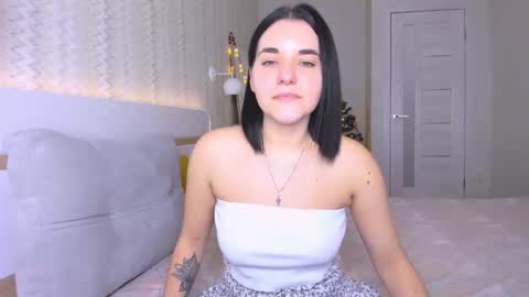 Snapshot of kate_ree_ chatting on 01/11/25, 01:22 KATE online show from 01/11/25, 01:22