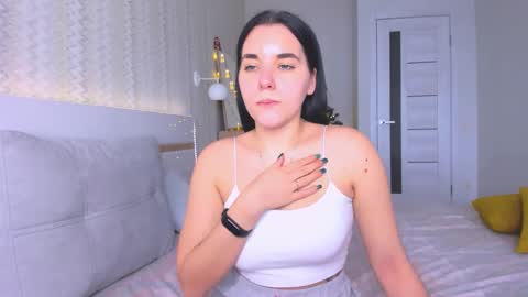 Snapshot of kate_ree_ chatting on 01/14/25, 11:20 KATE online show from 01/14/25, 11:20