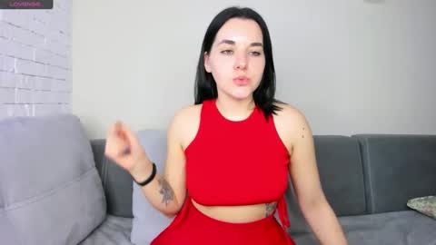 Snapshot of kate_ree_ chatting on 02/15/25, 02:11 KATE online show from 02/15/25, 02:11