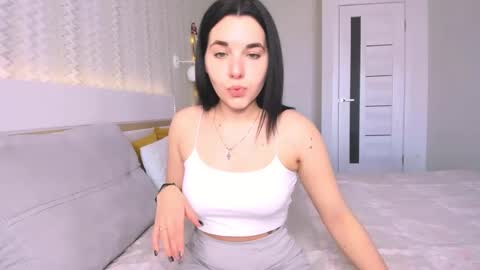 Snapshot of kate_ree_ chatting on 02/17/25, 05:58 KATE online show from 02/17/25, 05:58