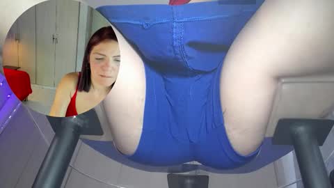 kate_roose online show from 11/23/25, 12:49