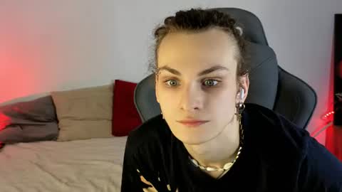 kate_sparkl online show from 06/19/26, 07:17