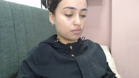 Kari online show from 01/18/25, 01:40