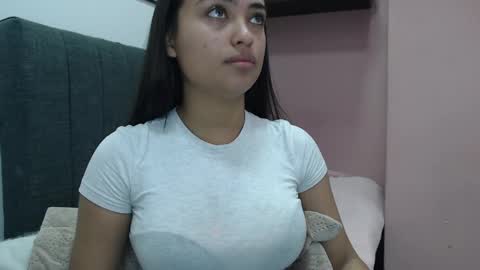 Kari online show from 02/11/25, 01:30