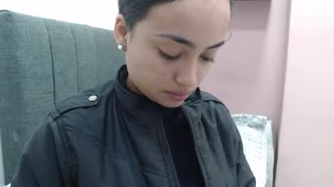 Kari online show from 09/18/25, 01:24