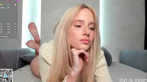 Snapshot of katebremar chatting on 04/22/26, 09:05 online show from 04/22/26, 09:05